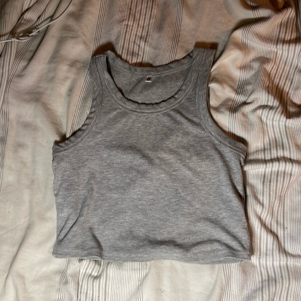Cropped gray camisole